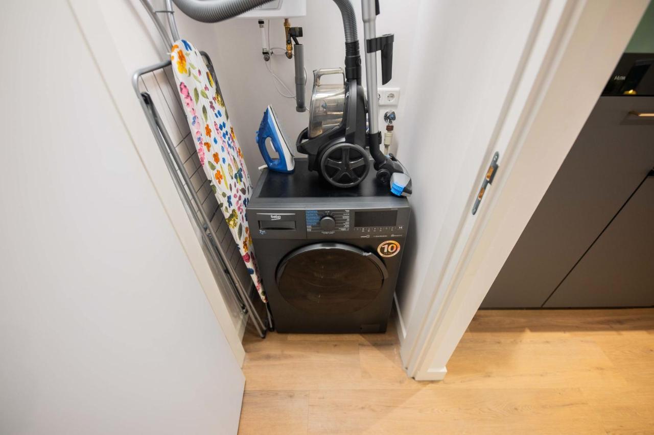Luxurious 35M2 Designer Studio - R51A Eindhoven Bagian luar foto