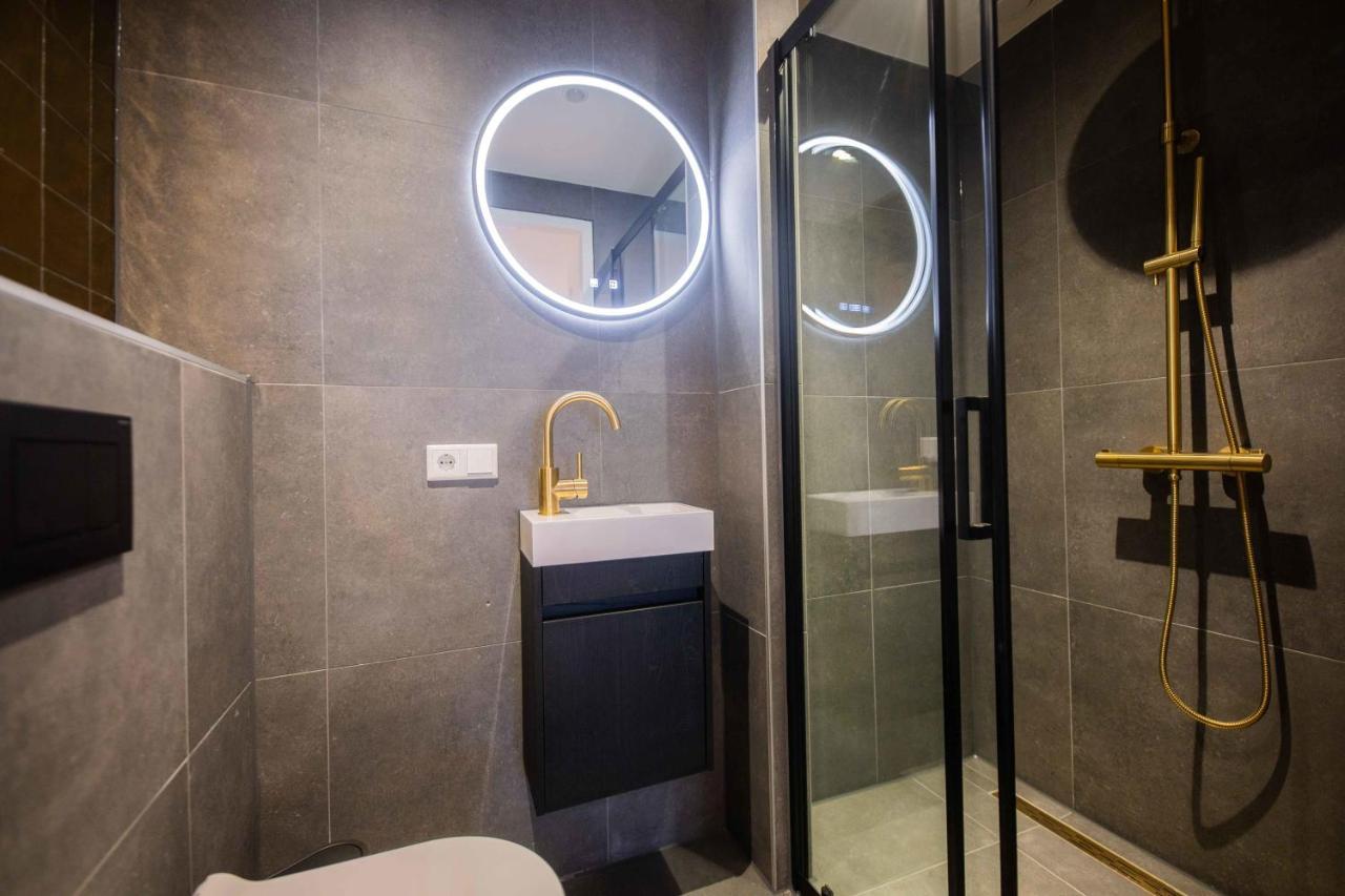 Luxurious 35M2 Designer Studio - R51A Eindhoven Bagian luar foto